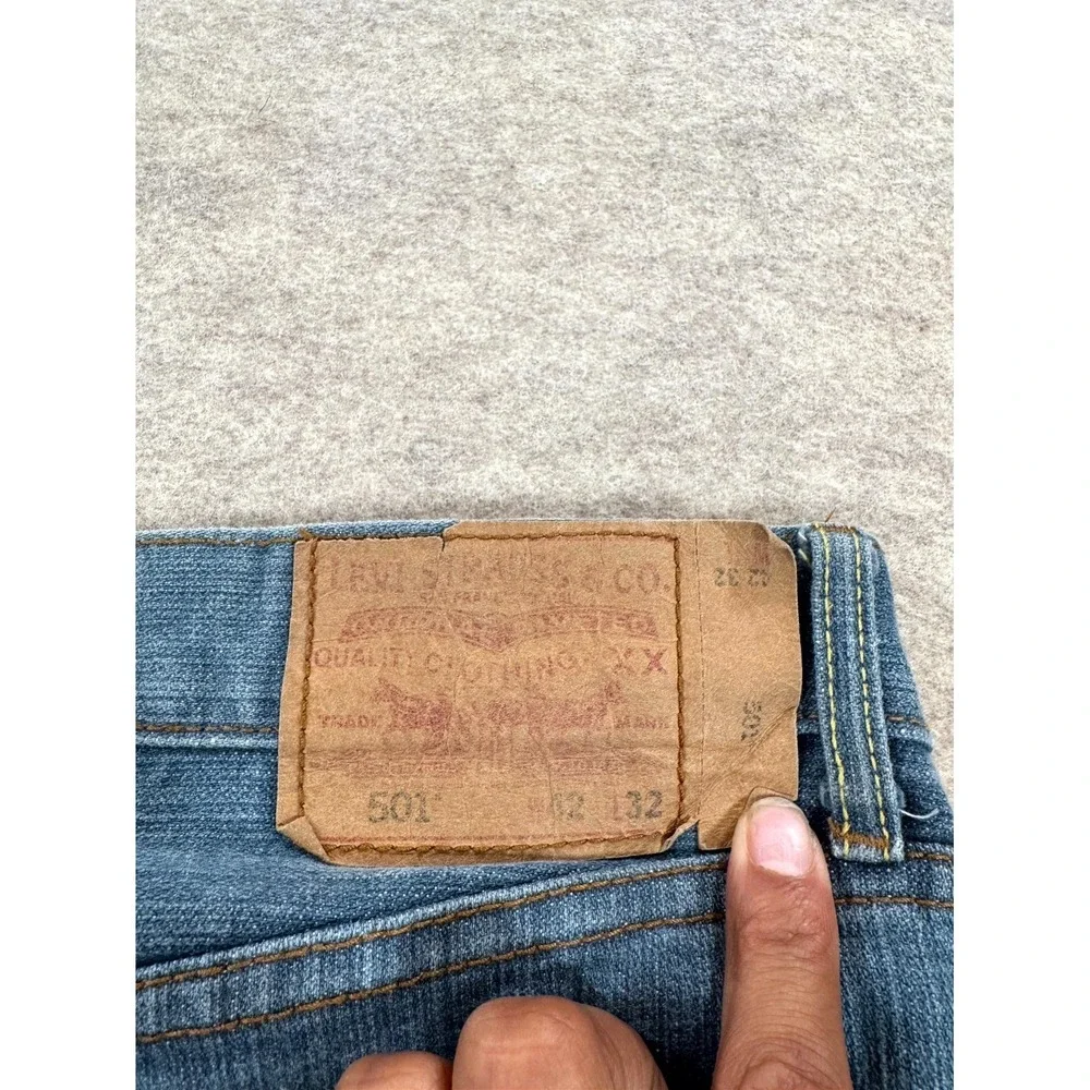 Levis 501 Original Fit Straight Jeans Mens 42x32 Blue Denim High Rise Button Fly